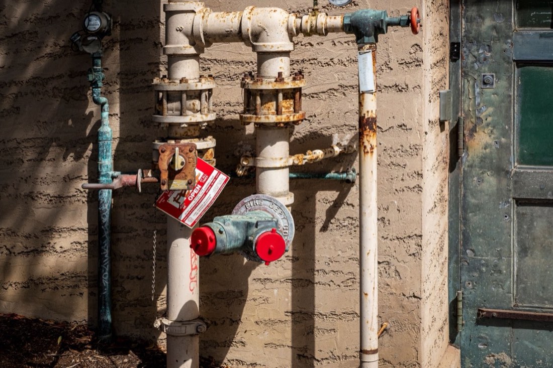 Backflow prevention assembly